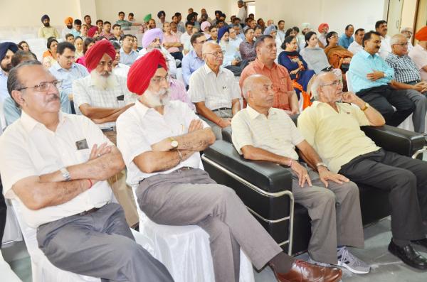 Faculty, retired teachers including former Deans and officers of the university graced the occasion on Celebrations of Teachers Day